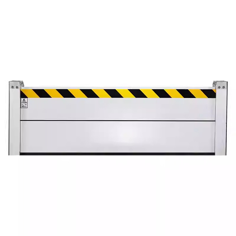 حاجز مقاوم للماء لجدار المرآب  - مراجعة Flood Barrier Bag وسعره